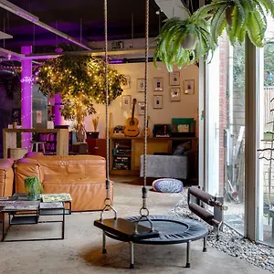Clinkmama Hostel Amsterdam